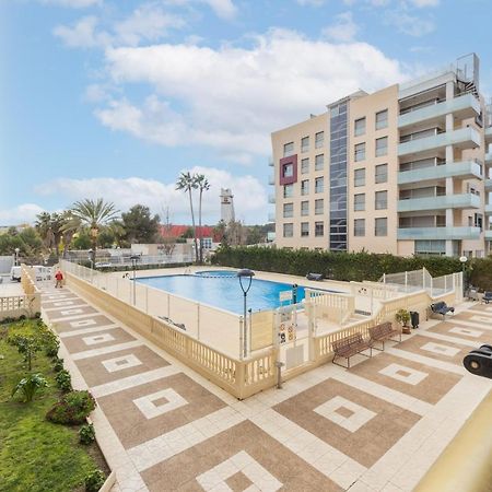Apartamento Con Piscina A 250M De La Playa 라피네다 외부 사진